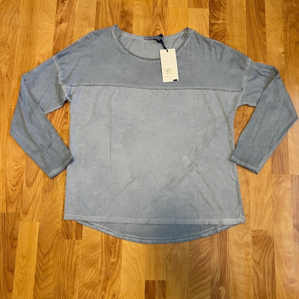NWT Tempo Paris Chambray Long Sleeve Top Sparkle Trim Details sz Small